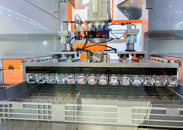 Handling Maschine mit Vials.